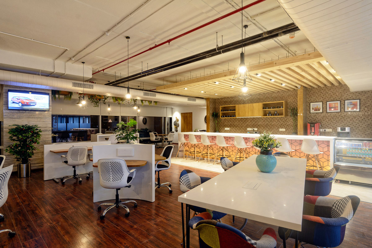 Office Designed with Hospitality in Mind for Diverse Co-Working Space
