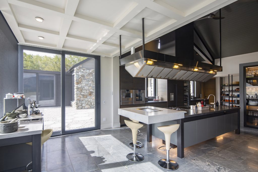 Contemporary Kitchen with Commercial and Oriental Modernity | SBID