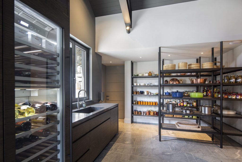 Contemporary Kitchen with Commercial and Oriental Modernity | SBID