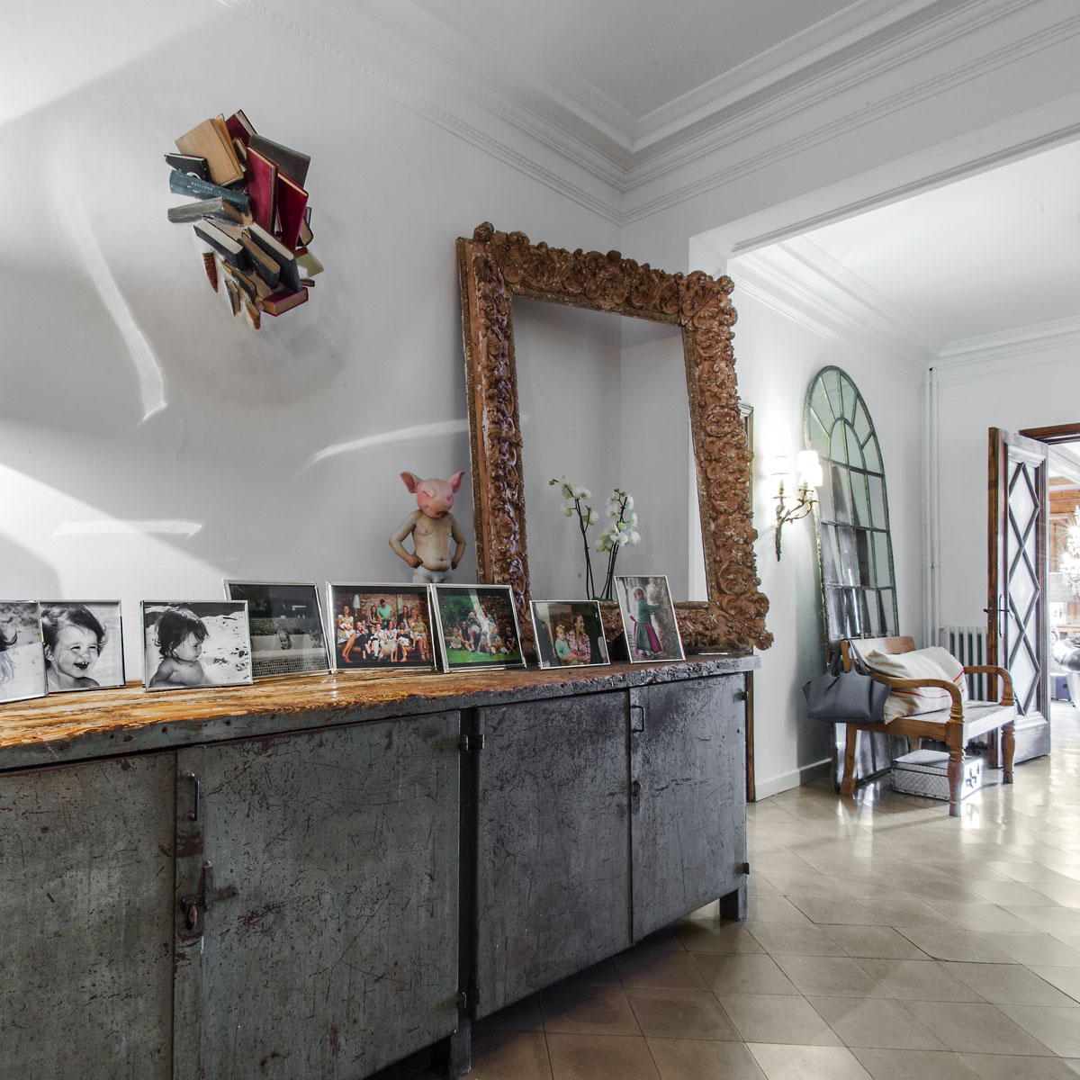 The Secret to Sourcing Antiques for Interior Design | SBID