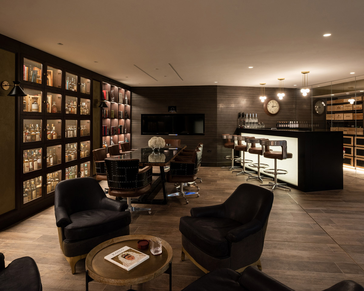 Luxurious Design for an Underground Entertainment Space SBID