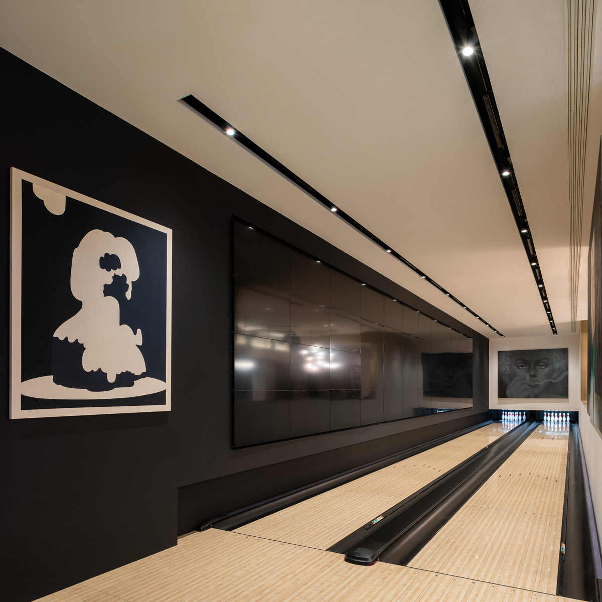 Luxurious Design for an Underground Entertainment Space SBID