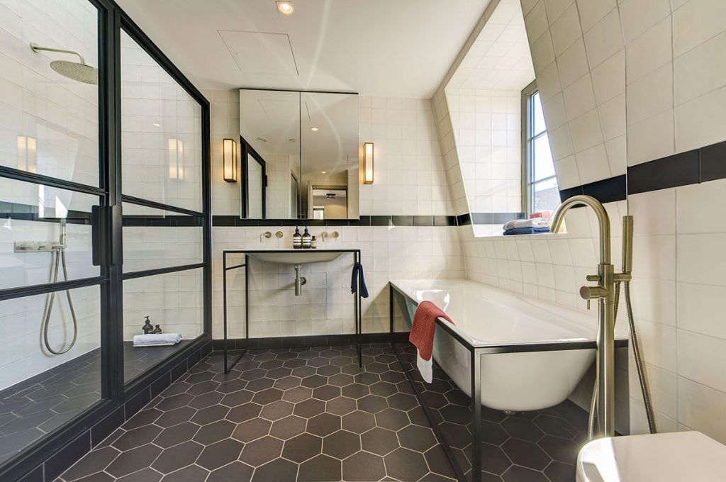 Bathroom design with hexagonal floor tiles