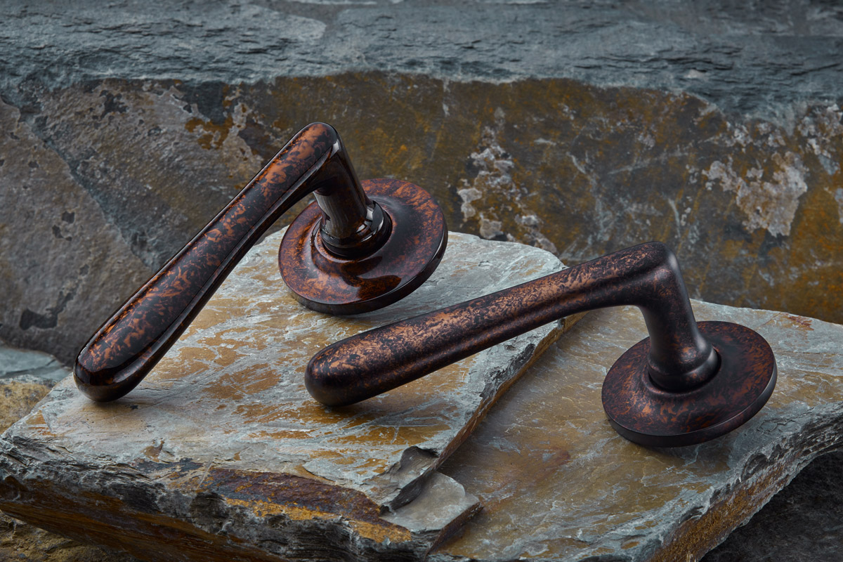Hand-crafted Hardware Collection Inspired by Natural Minerals
