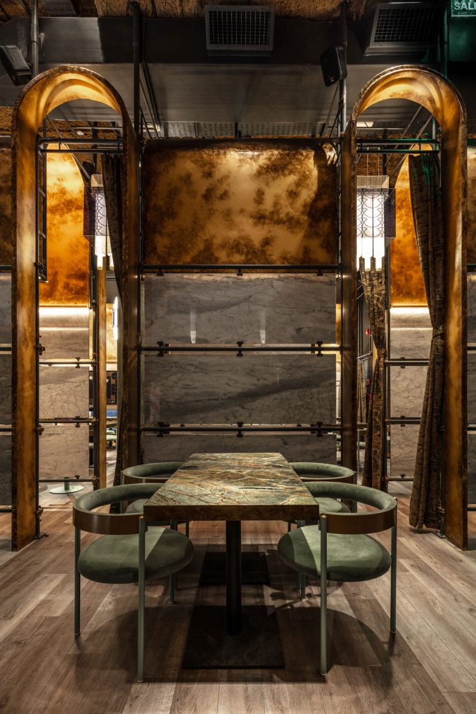 , Gatsby-Inspired Cocktail Bar Blends Art Deco and Modern Styles