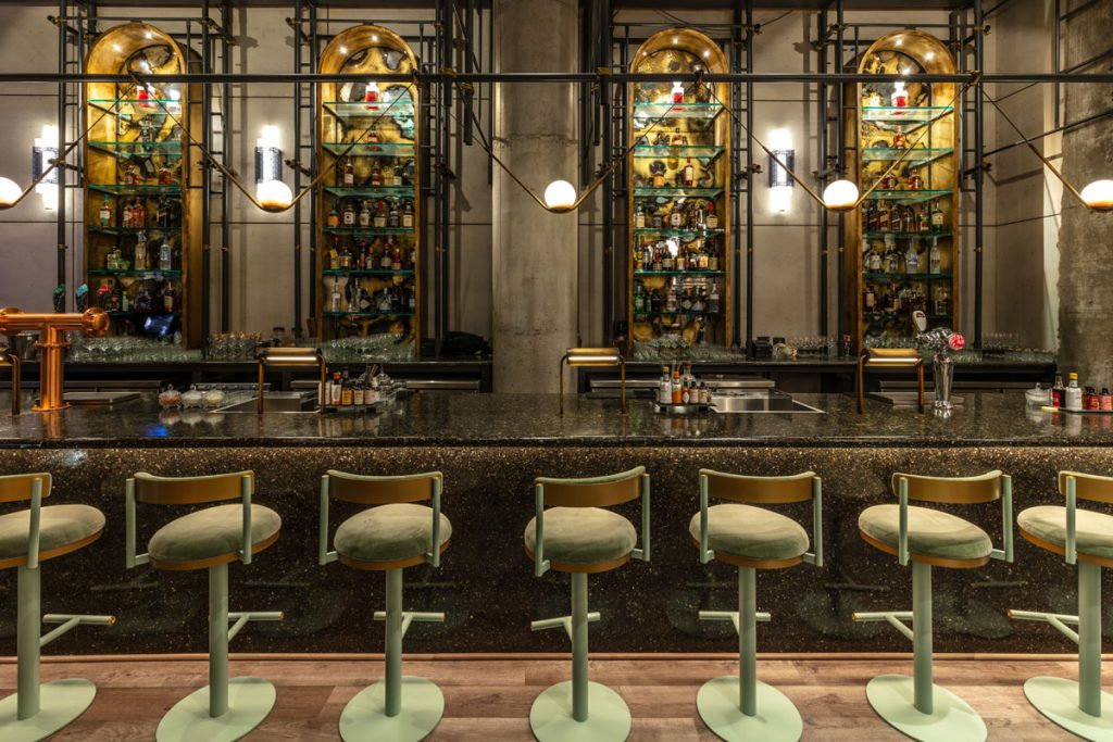 , Gatsby-Inspired Cocktail Bar Blends Art Deco and Modern Styles