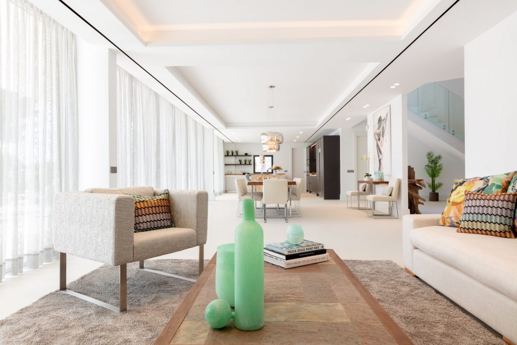 , Spanish Villa Design Uniquely Utilises Space and Colour