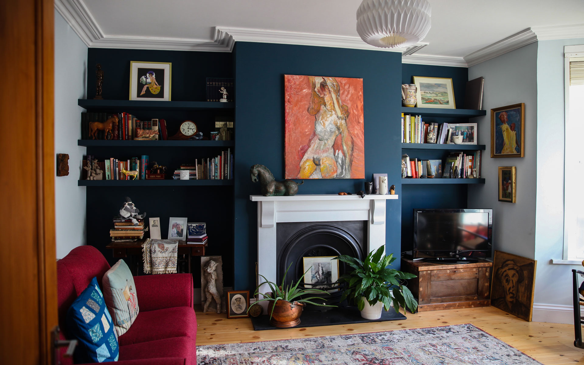 Hannah-Redden-Interiors,-Bristol---Bringing-cohersion-to-a-previoiusly-pale-room.--Farrow-&-Ball---Hague-Blue