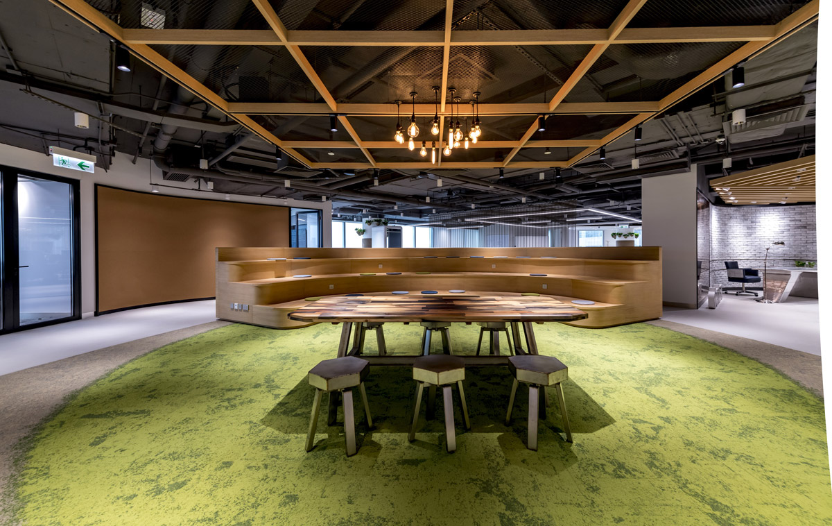 open plan office encourage interaction, Open Plan Office Designed to Encourage Workplace Interaction