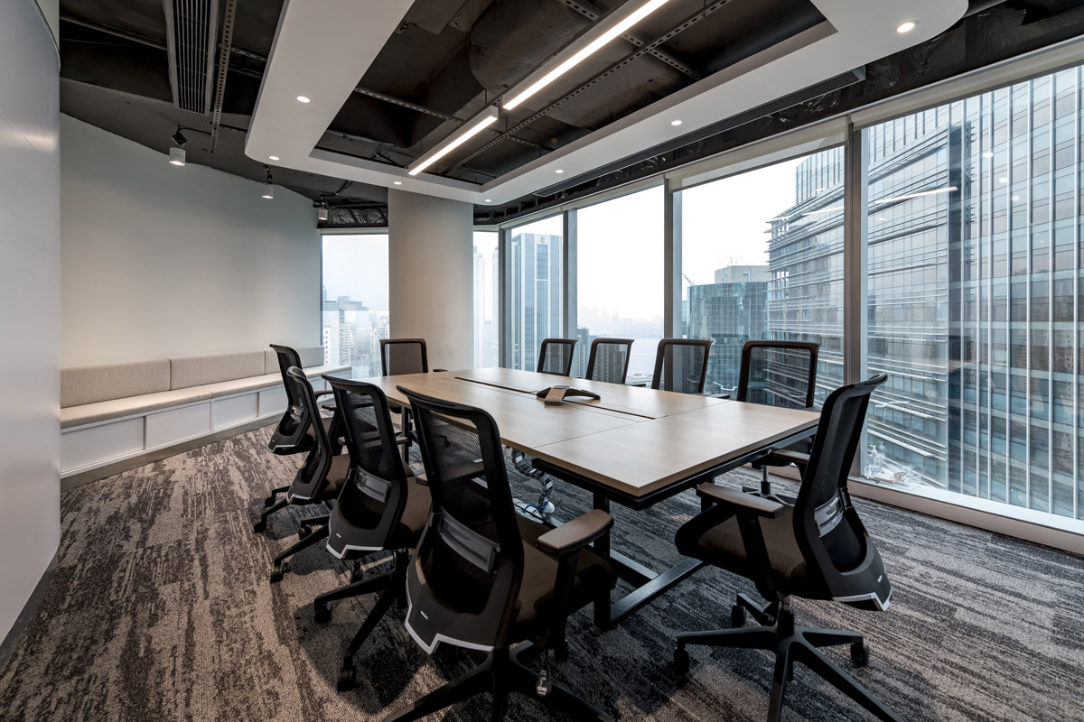 open plan office encourage interaction, Open Plan Office Designed to Encourage Workplace Interaction