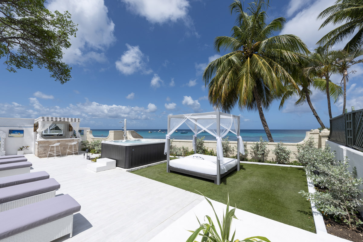 luxurious house exterior design, Interior and Exterior Designs Combined in Caribbean Beach House