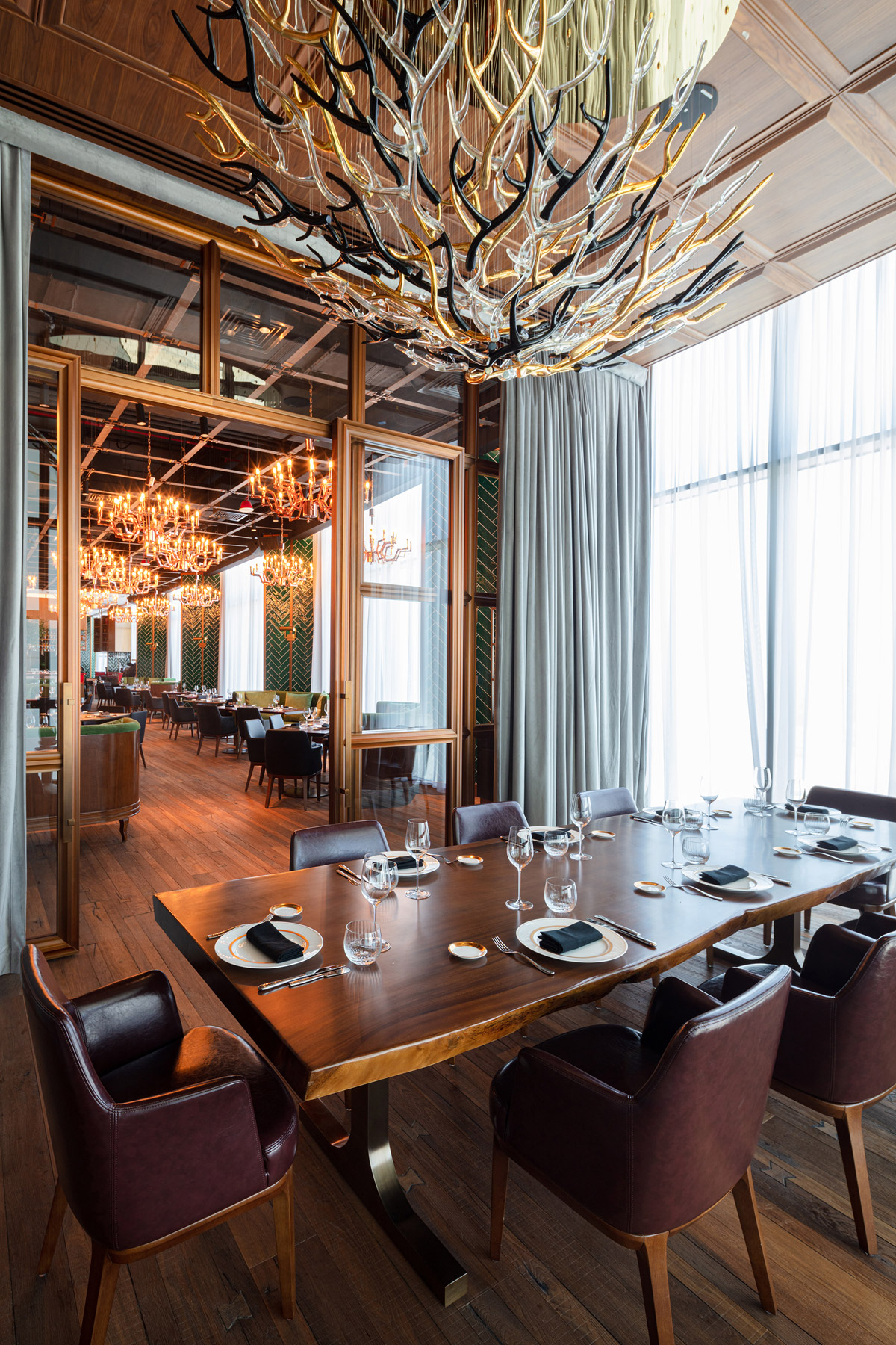 restaurant design, A Contemporary Steakhouse Tantalizes All the Senses