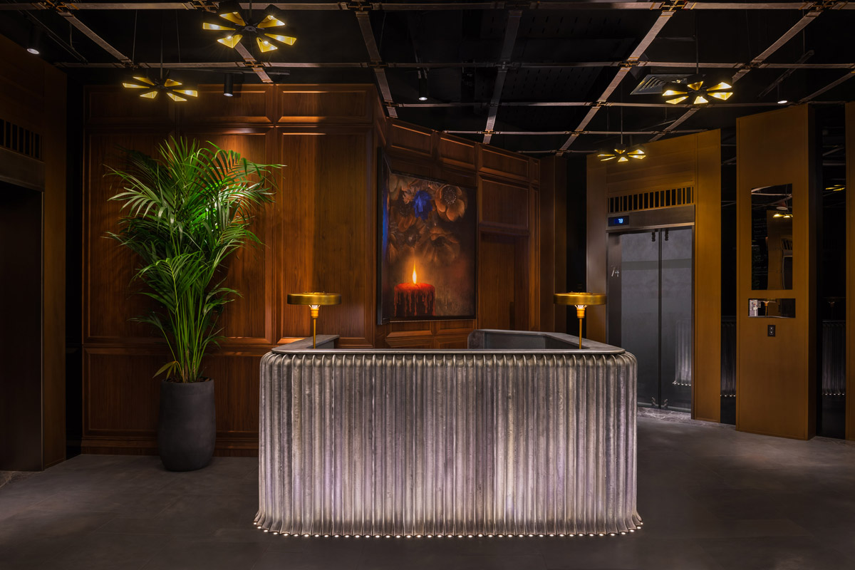 restaurant design, A Contemporary Steakhouse Tantalizes All the Senses