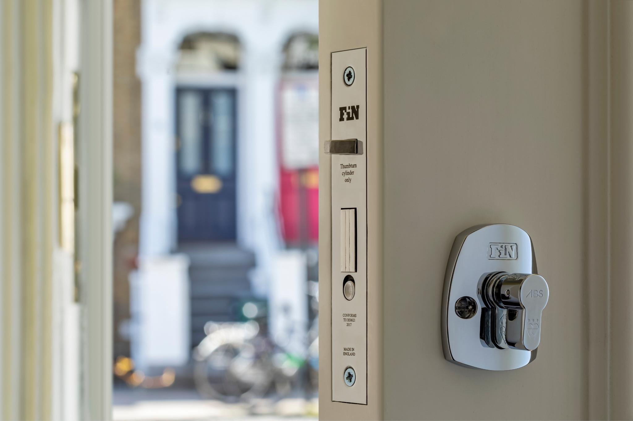 Automatic Door Lock Combines Security, Convenience and Good Design