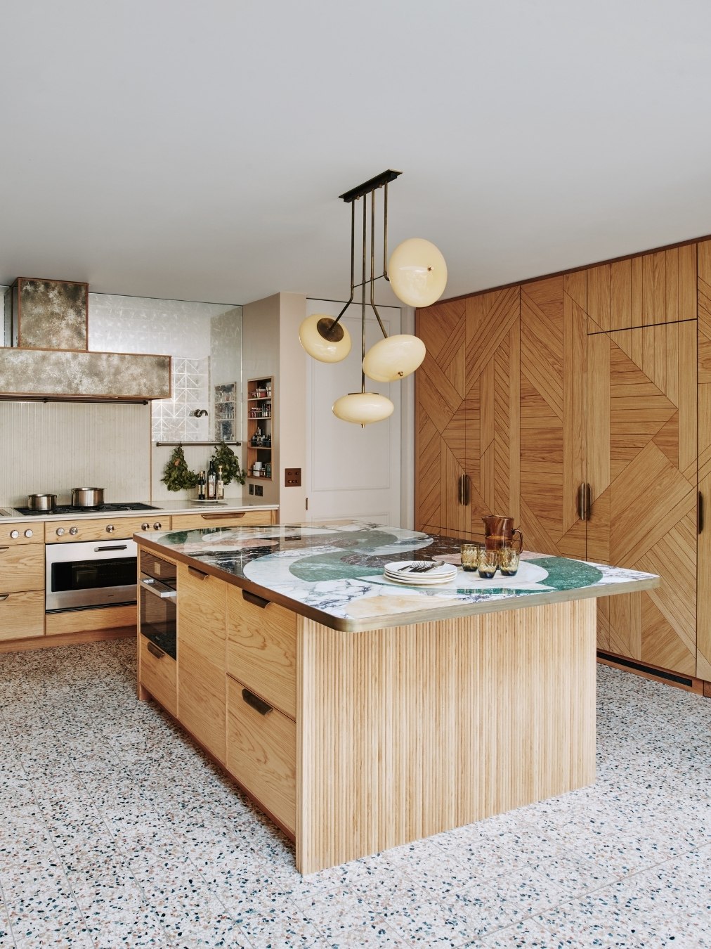 kitchen design, Ledbury Studio’s Kitchen Embraces Oak and Metal Contrast