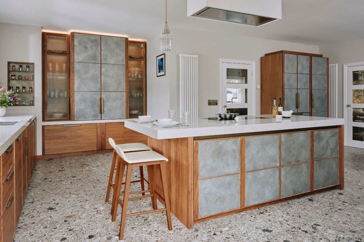 kitchen design, Walnut and Zinc are the Stars in Ledbury Studio’s New Forest Kitchen