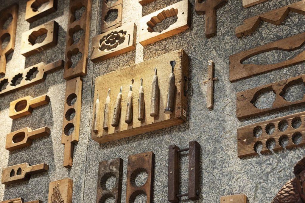 Tools Store Design Finds a Creative Solution for Product Display