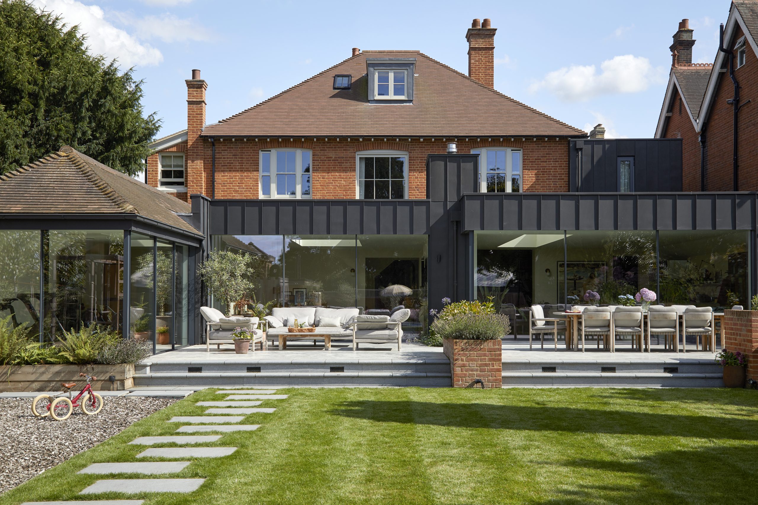 fiona duke interiors outdoor furniture shot