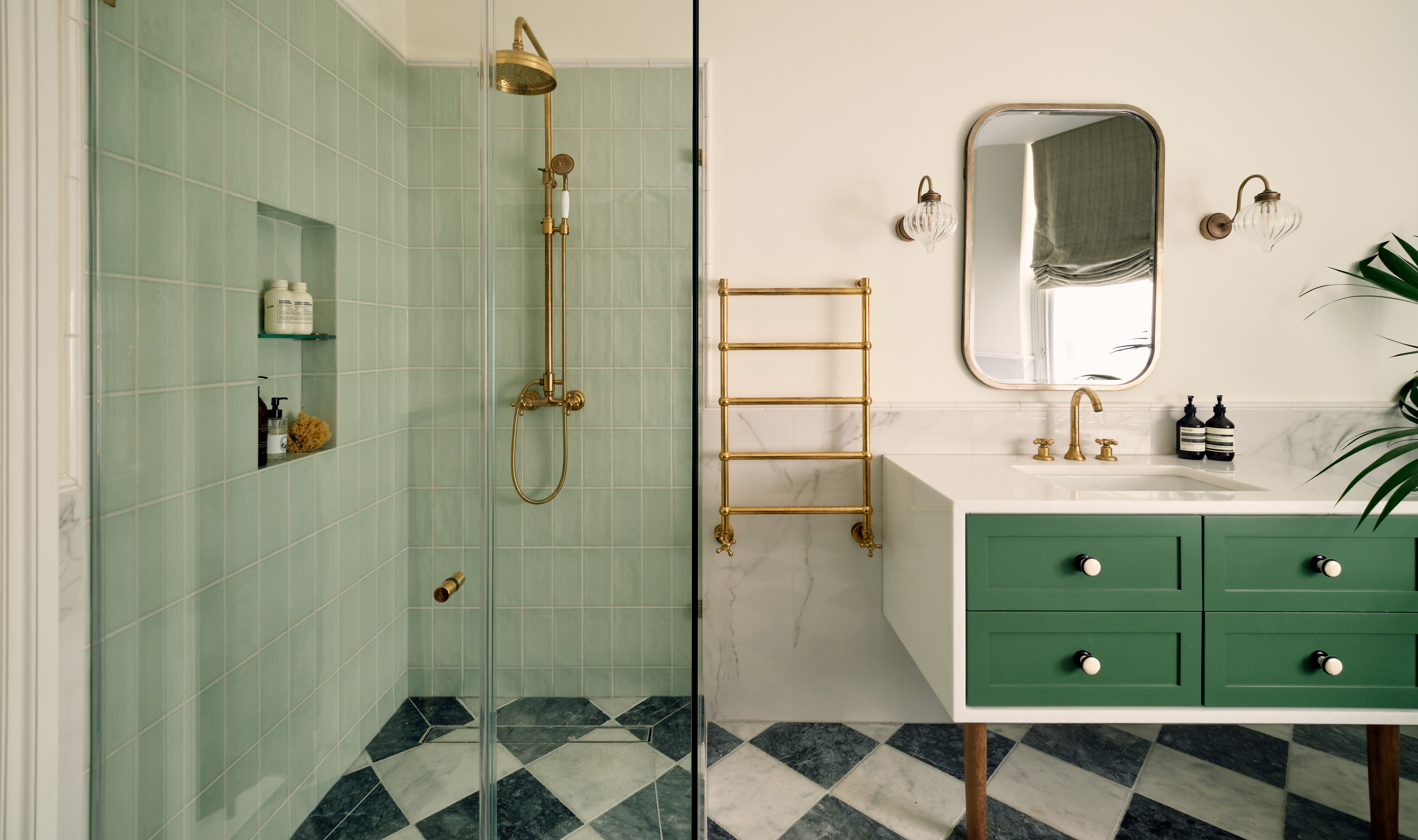 1. @anahita_rigby @olliegtomlinson