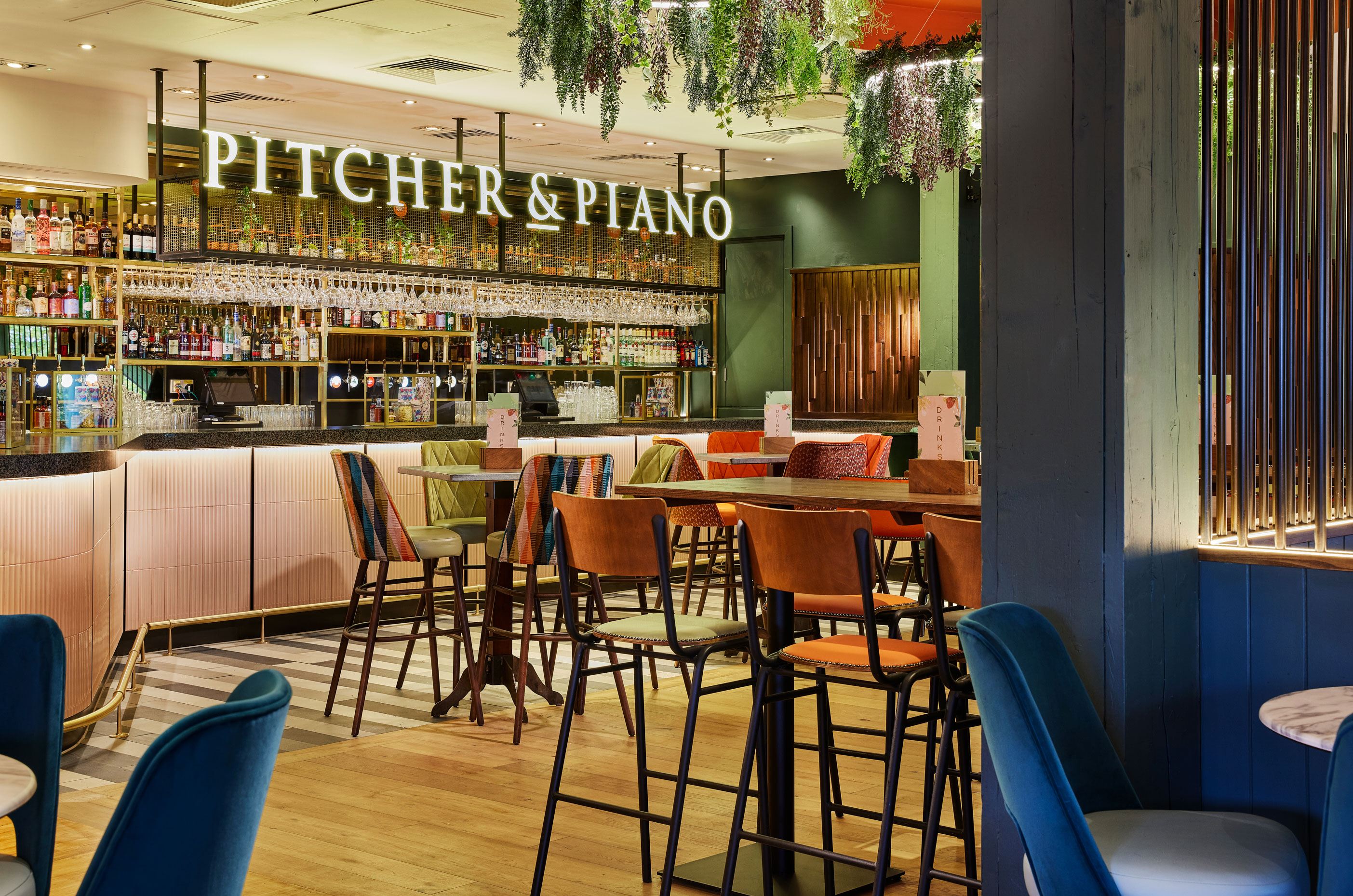 2022_10_03_P&P_BC_Upstairs_Bar