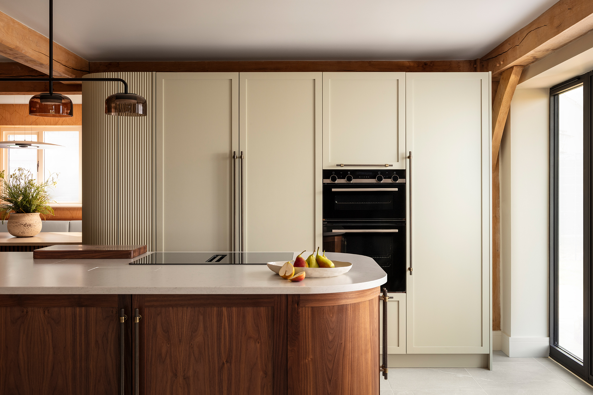 Wolds_Furniture_Usher_&_Co_Kitchen_Grange_02_web_ready