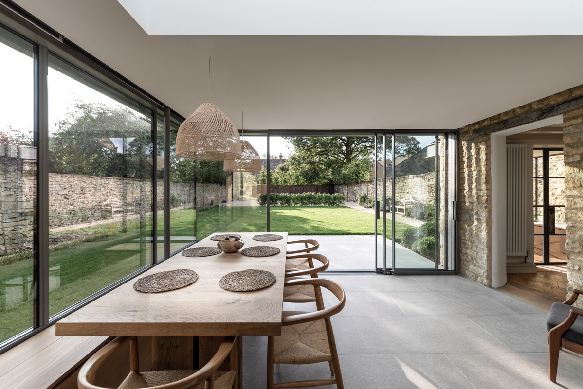 Cotswold-Coach-House-Interior-01