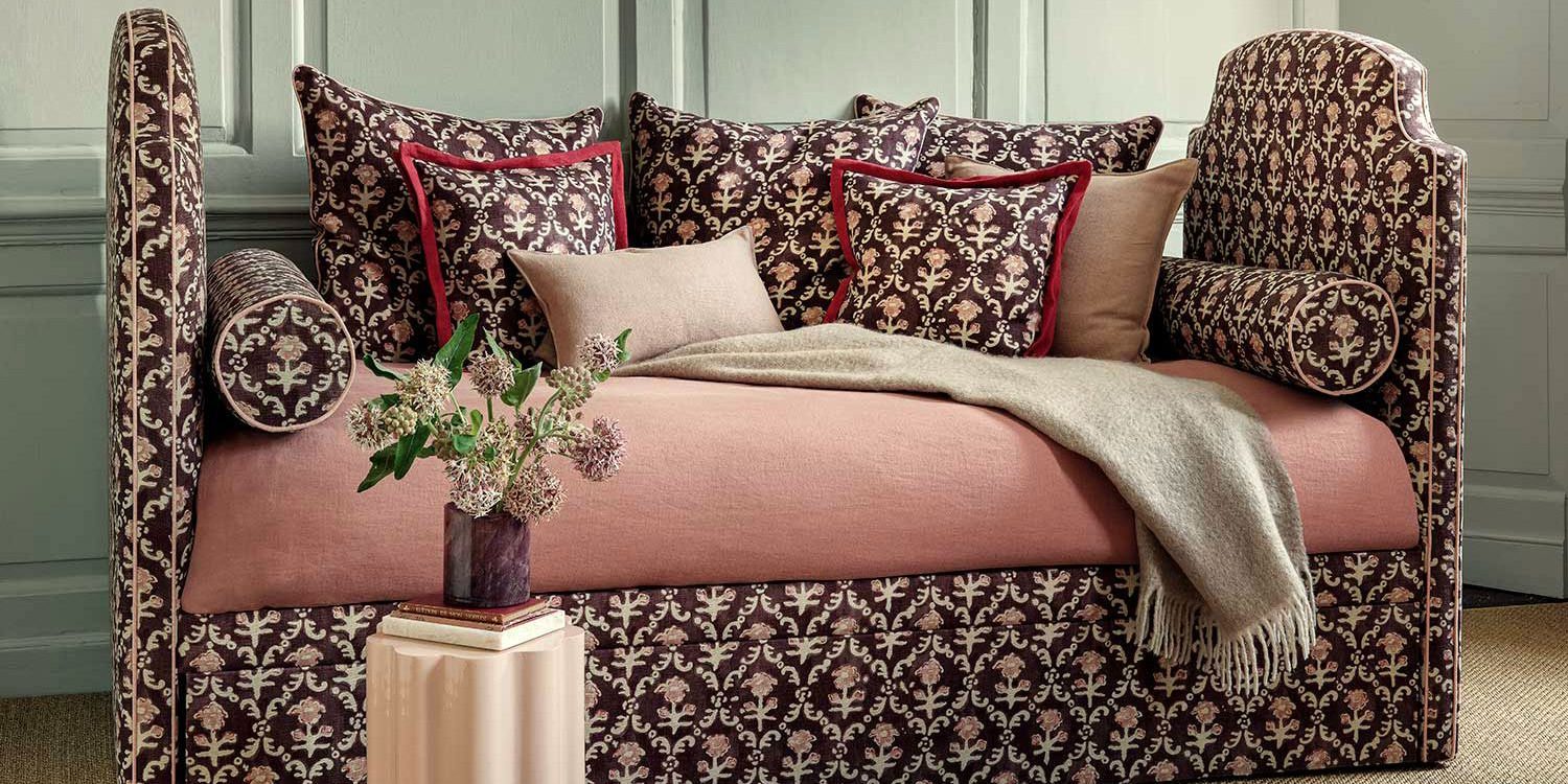 Maru_Hinako_Prune_Day-Bed-1-SQ