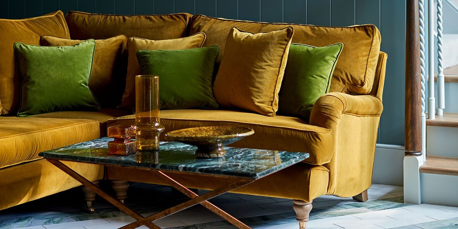 OMEGA_IV_OREGANO-PICKLE_SOFA_311_HERO