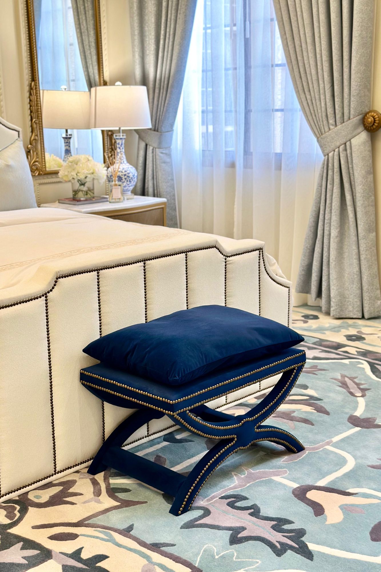 Erwin Ereno Design Studio, From Bland to Boutique: A Luxurious Guest Suite Makeover by Erwin Ereno Design Studio