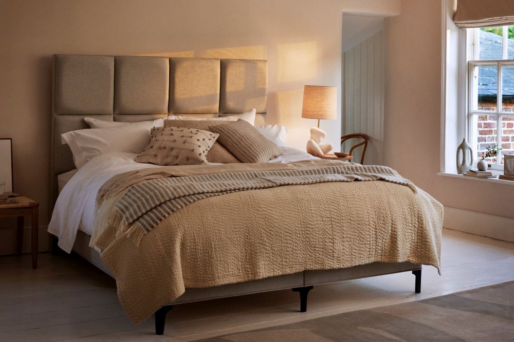 Alice - resized Classic-2022_Dressed_Landscape