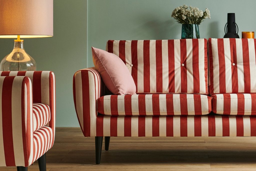 Chic Stripes Lounge Set – Cozy Meets Trendy!