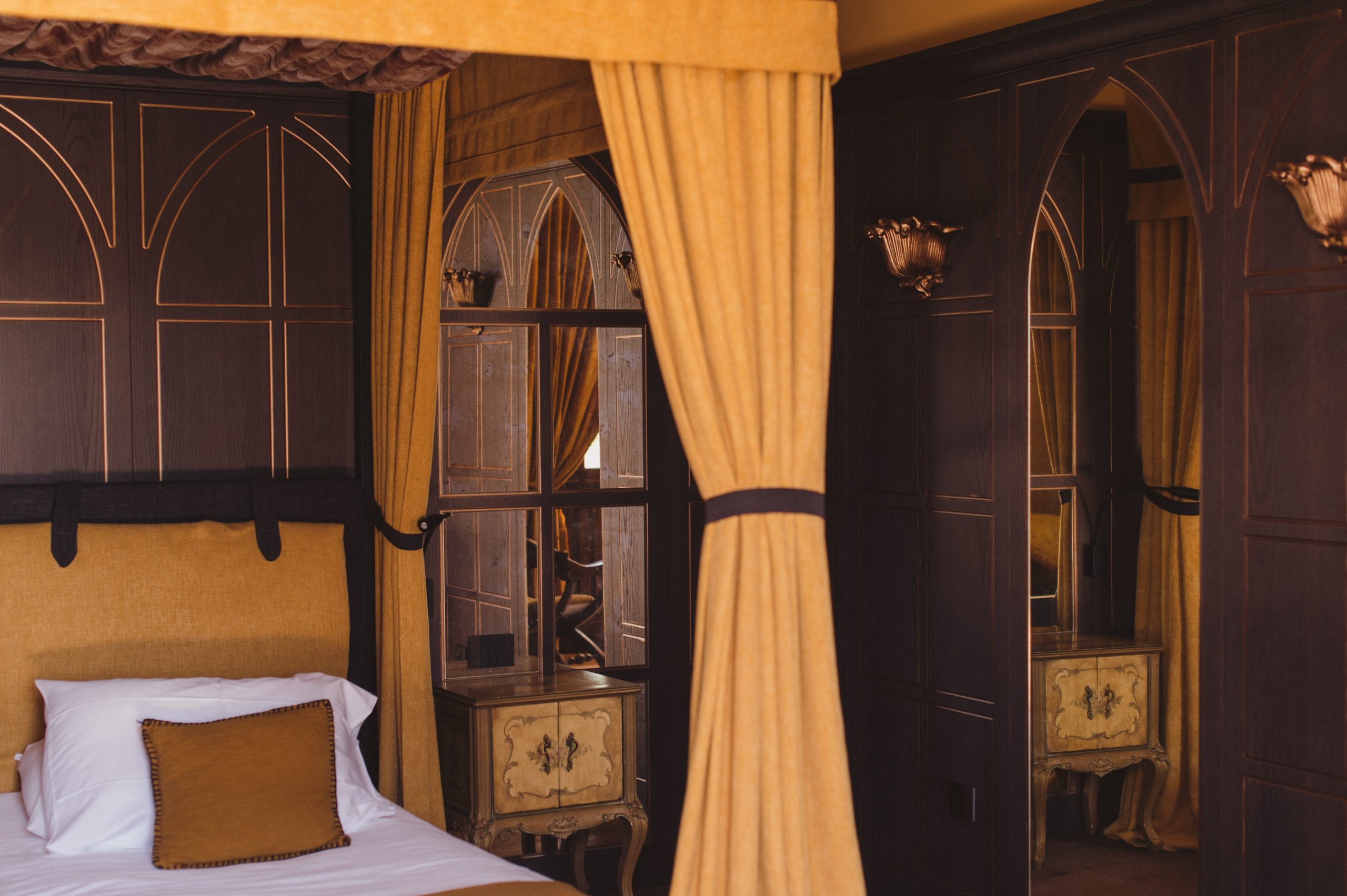 ROSE || These White Walls