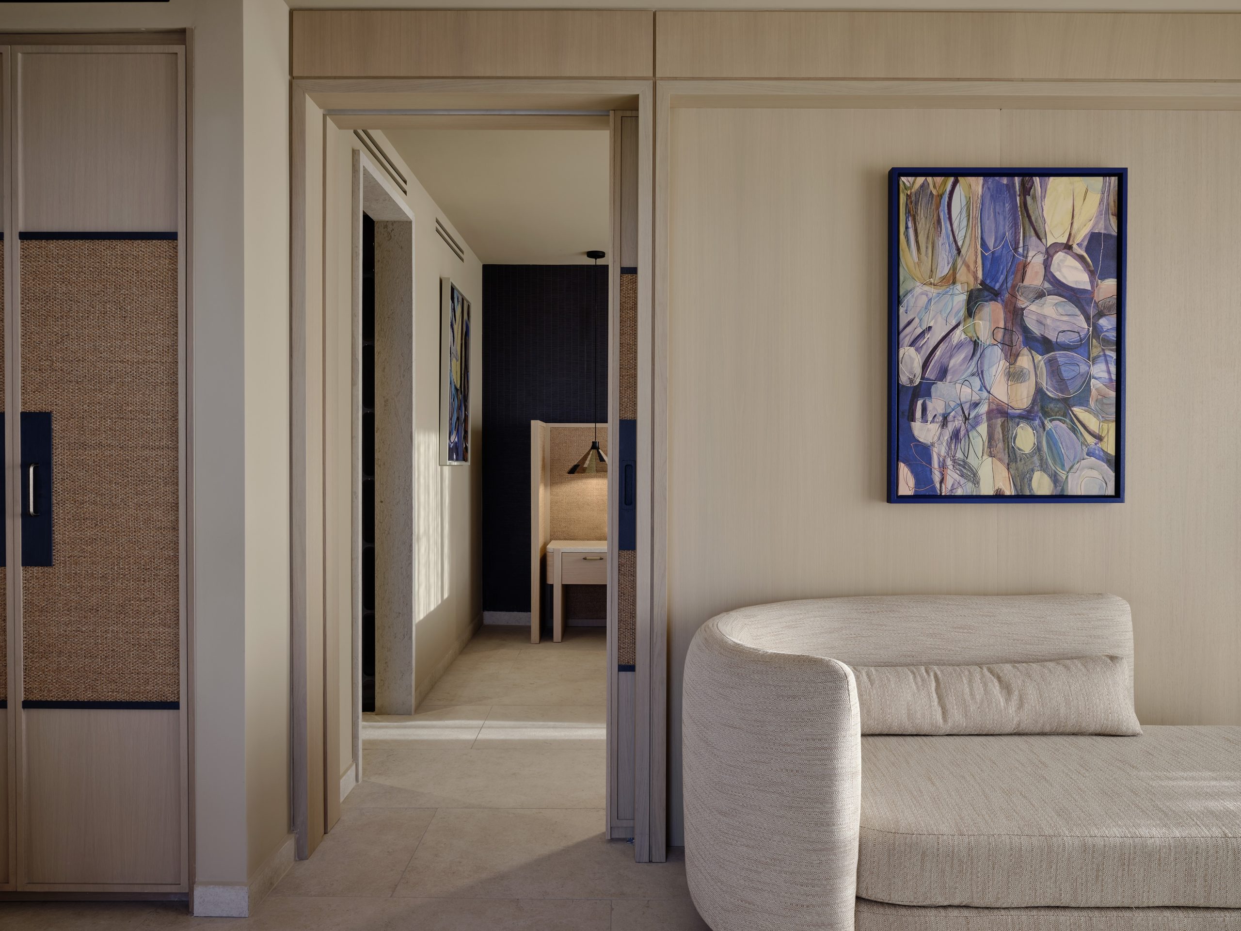 APHI KALLI by studio LOST 550