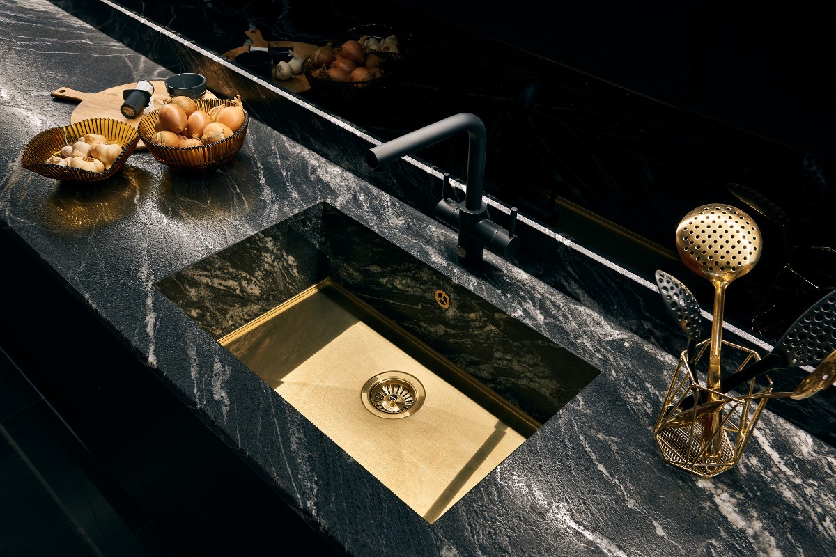 stoneCIRCLE, The Story Behind stoneCIRCLE: Fabricating and Installing Bespoke Stone for Design Projects