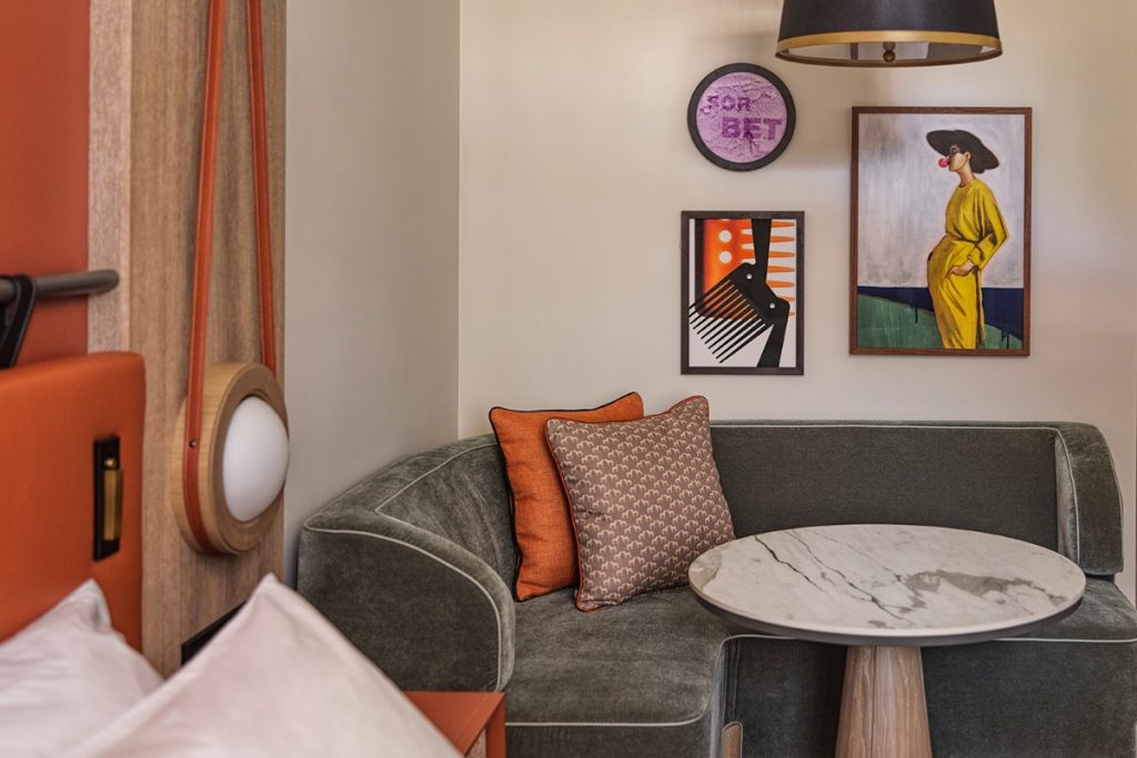 What does an Interior Decorator do?