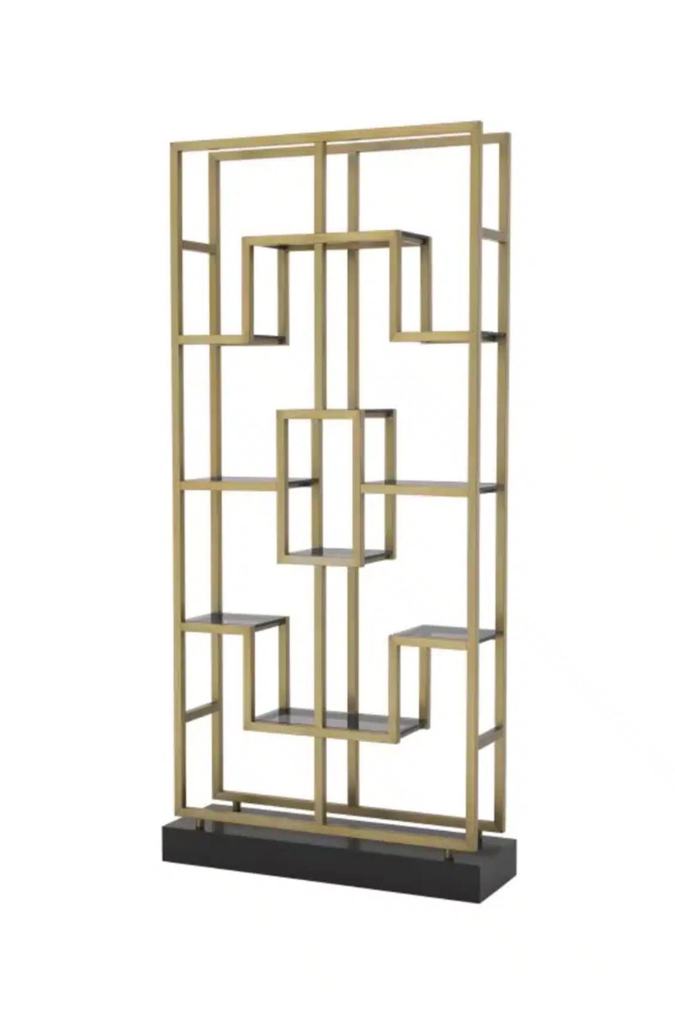 Katharine Pooley, Katharine Pooley Shows the Importance of Architectural Details