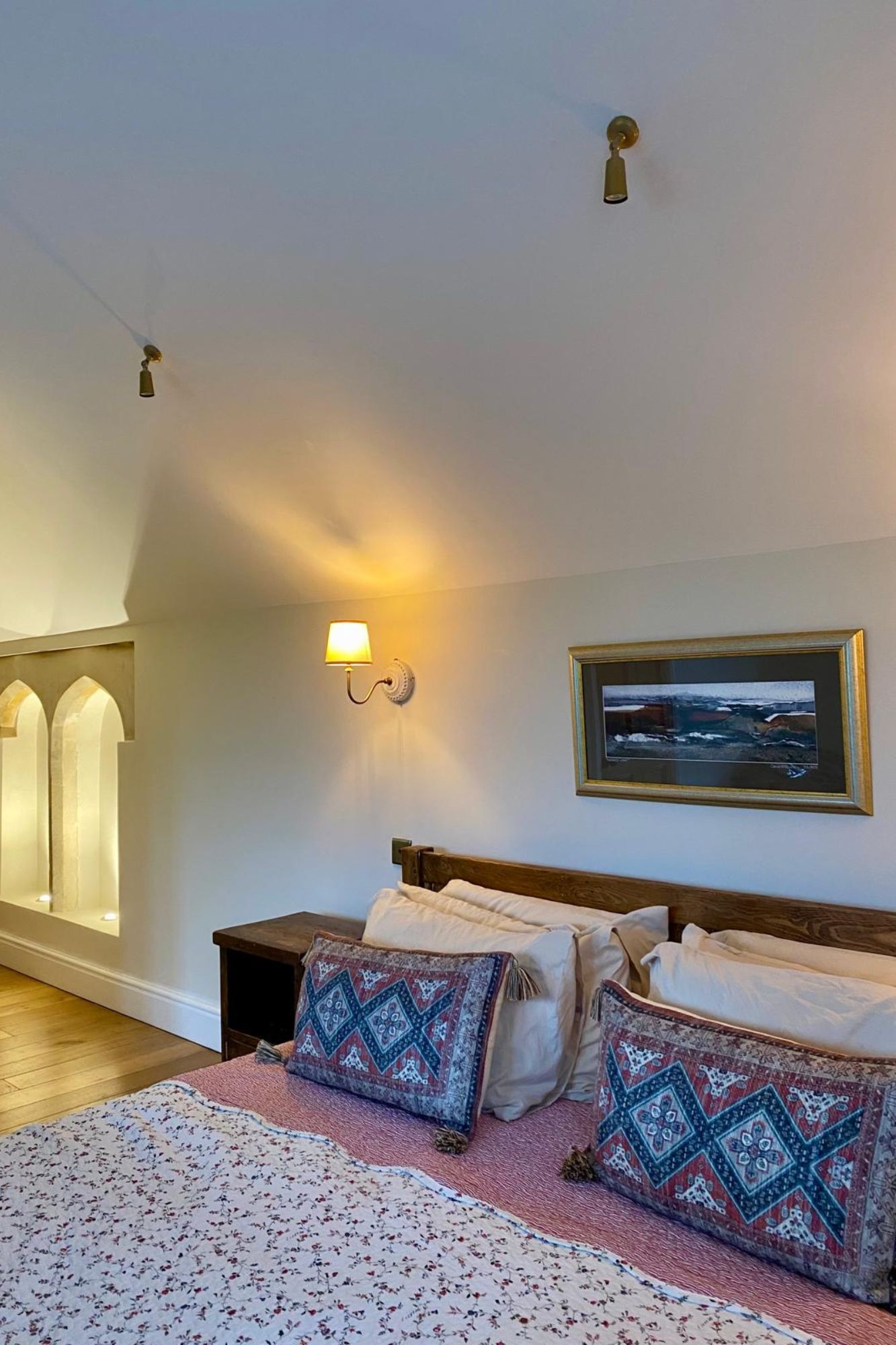 Khaya Studio, Khaya Studio: Combining Timeless Character with Contemporary Living