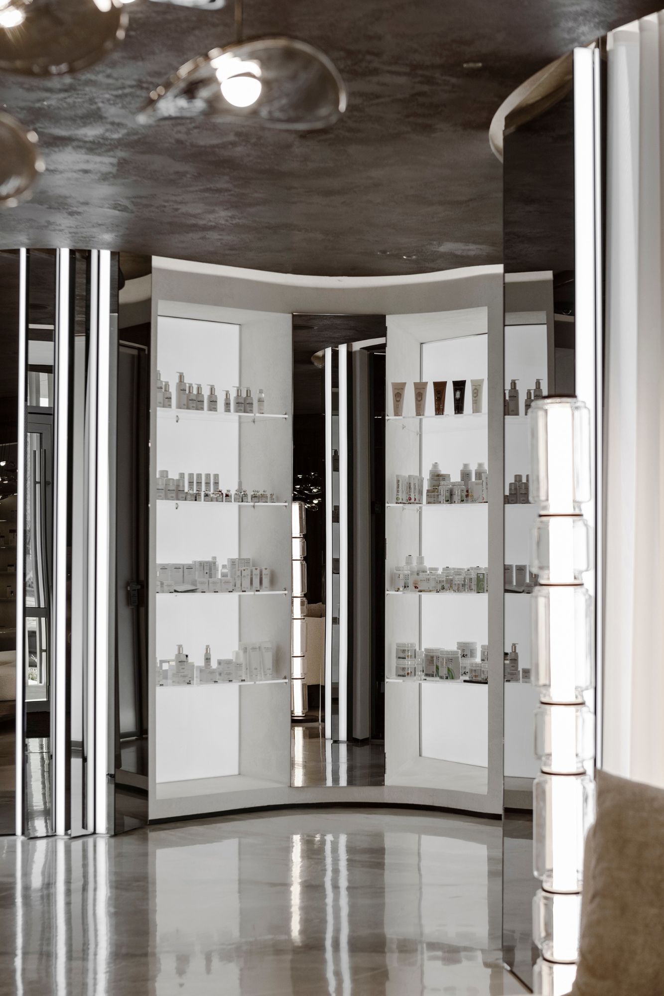 interior, The Silent Manipulator: How Interior Design Controls the Human Mind