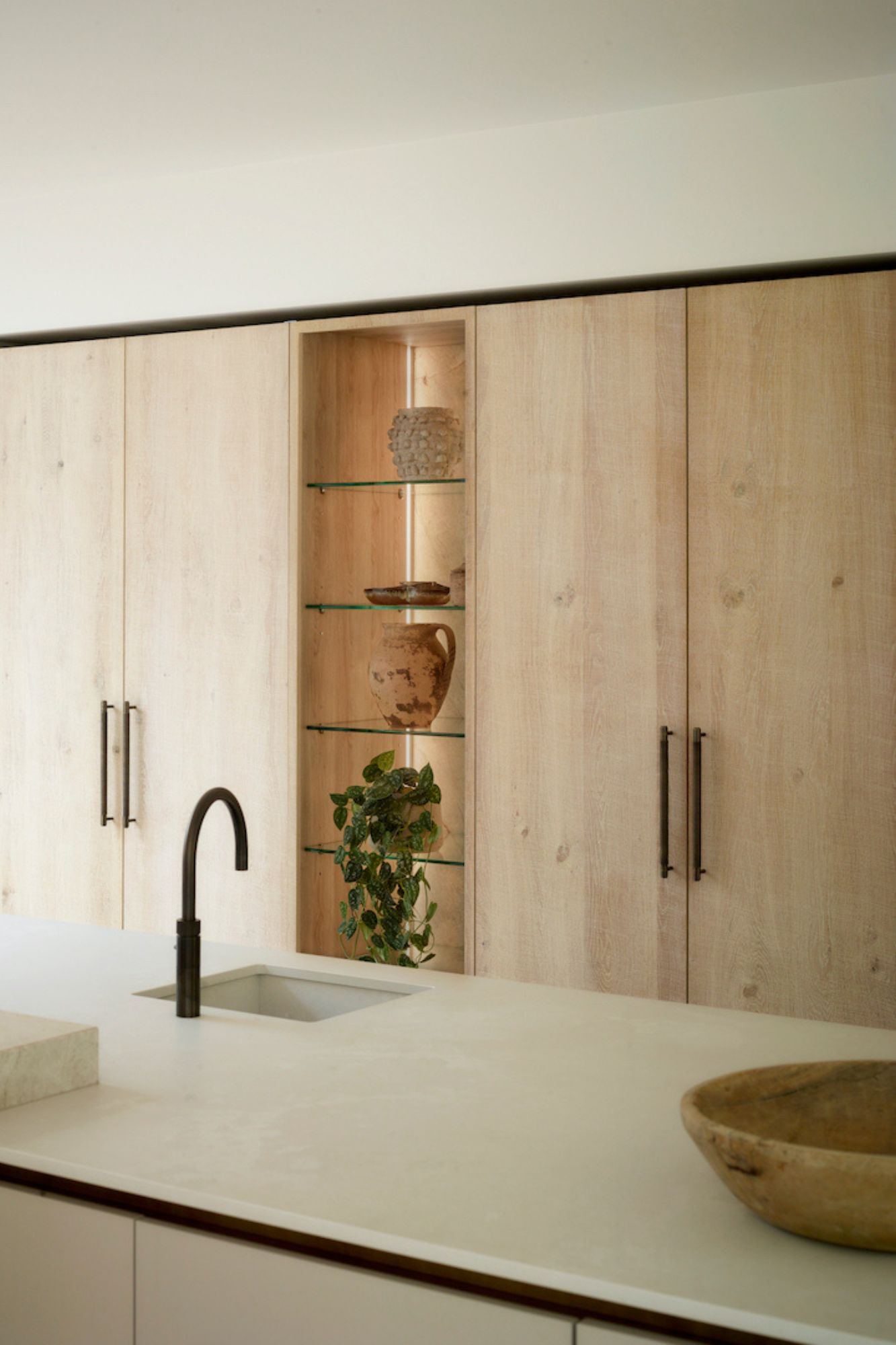 Roundhouse, Cosy Contemporary Kitchens: How to Make a Modern Kitchen Feel Warm and Inviting