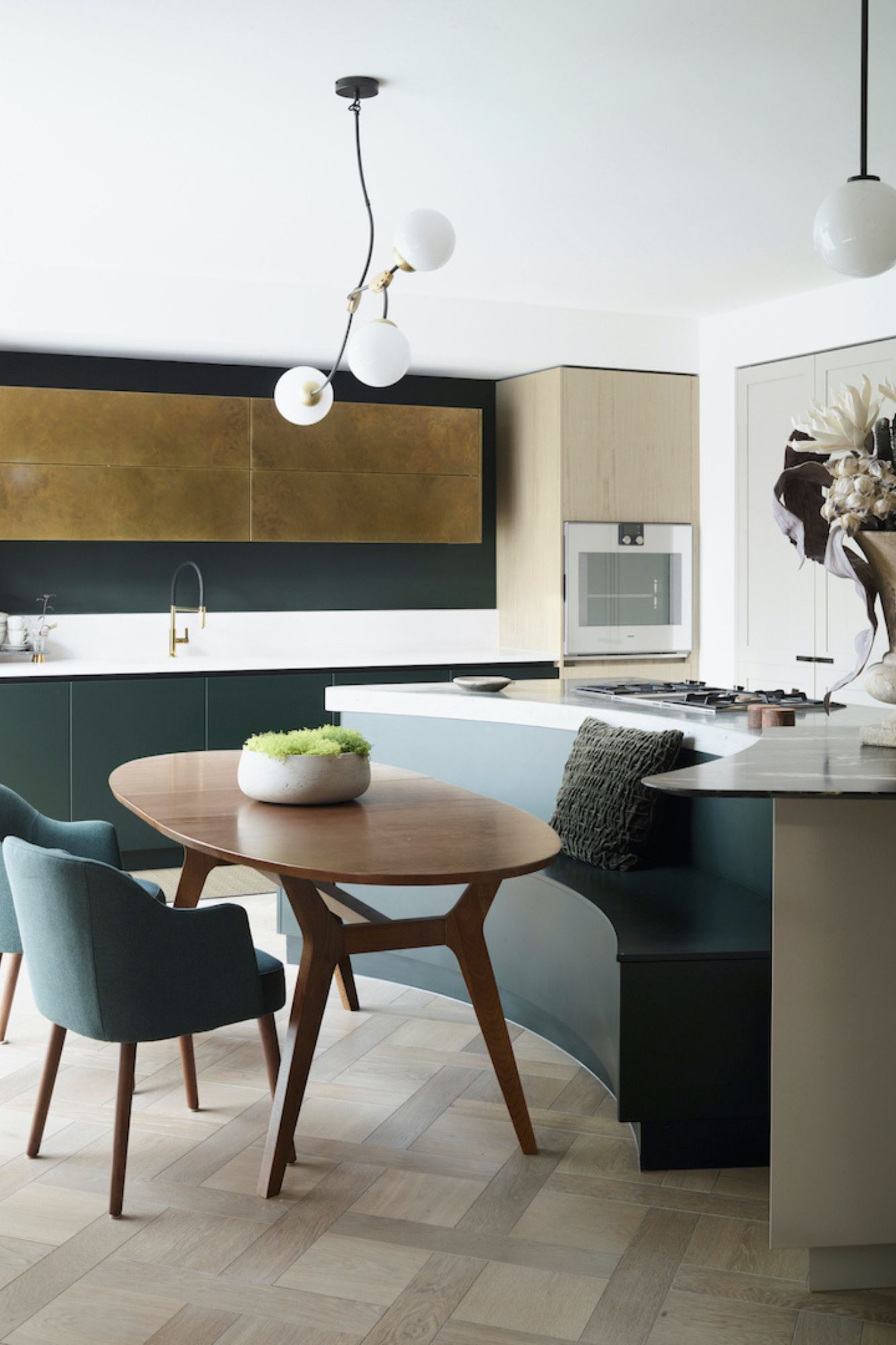 Roundhouse, Cosy Contemporary Kitchens: How to Make a Modern Kitchen Feel Warm and Inviting