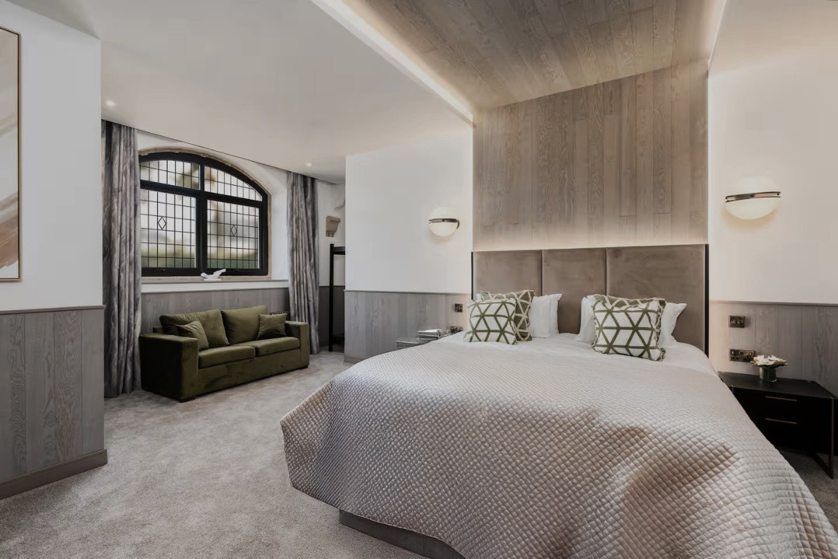 LWE Interiors, LWE Interiors Blends Heritage Architecture with Contemporary Living