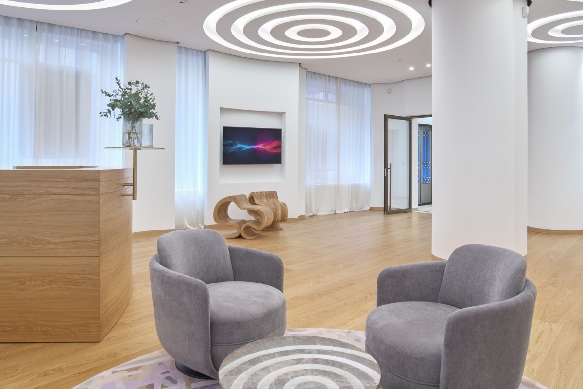 Davide Macullo Architects, Davide Macullo Architects Balances Comfort and Professionalism