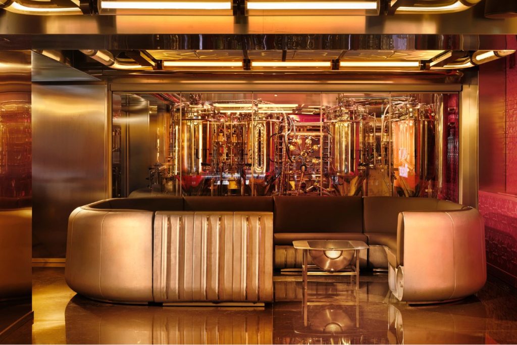 External Reference Transforms a Hospitality Venue into a Cultural Destination