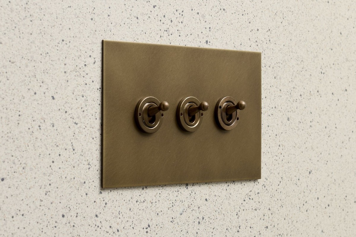Forbes & Lomax, Forbes &#038; Lomax Introduces Matte Brass