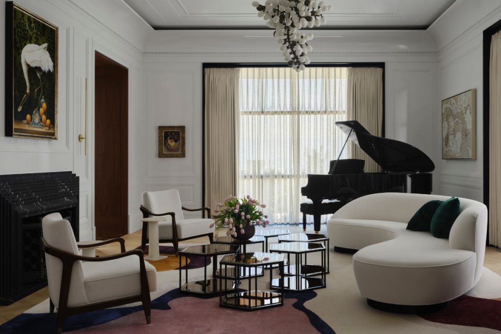 Daniel Joseph Chenin Balances Monumentality with Intimacy