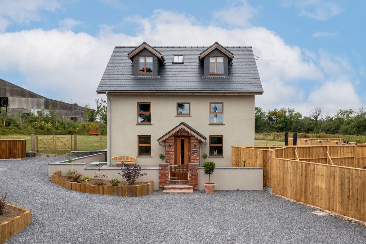 RAK Ceramics Brings Subtle Sophistication to Welsh Holiday Estate with Luxurious Bathroom Solutions