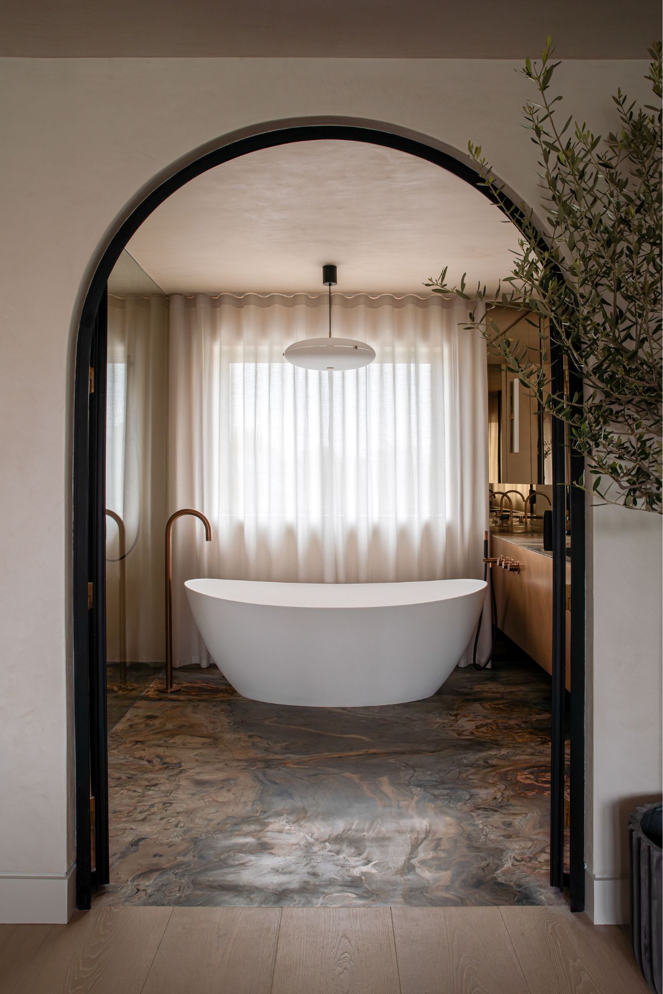 R&oacute;is&iacute;n Lafferty, R&oacute;is&iacute;n Lafferty Merges Two Houses into One Seamless, Forever Family Home