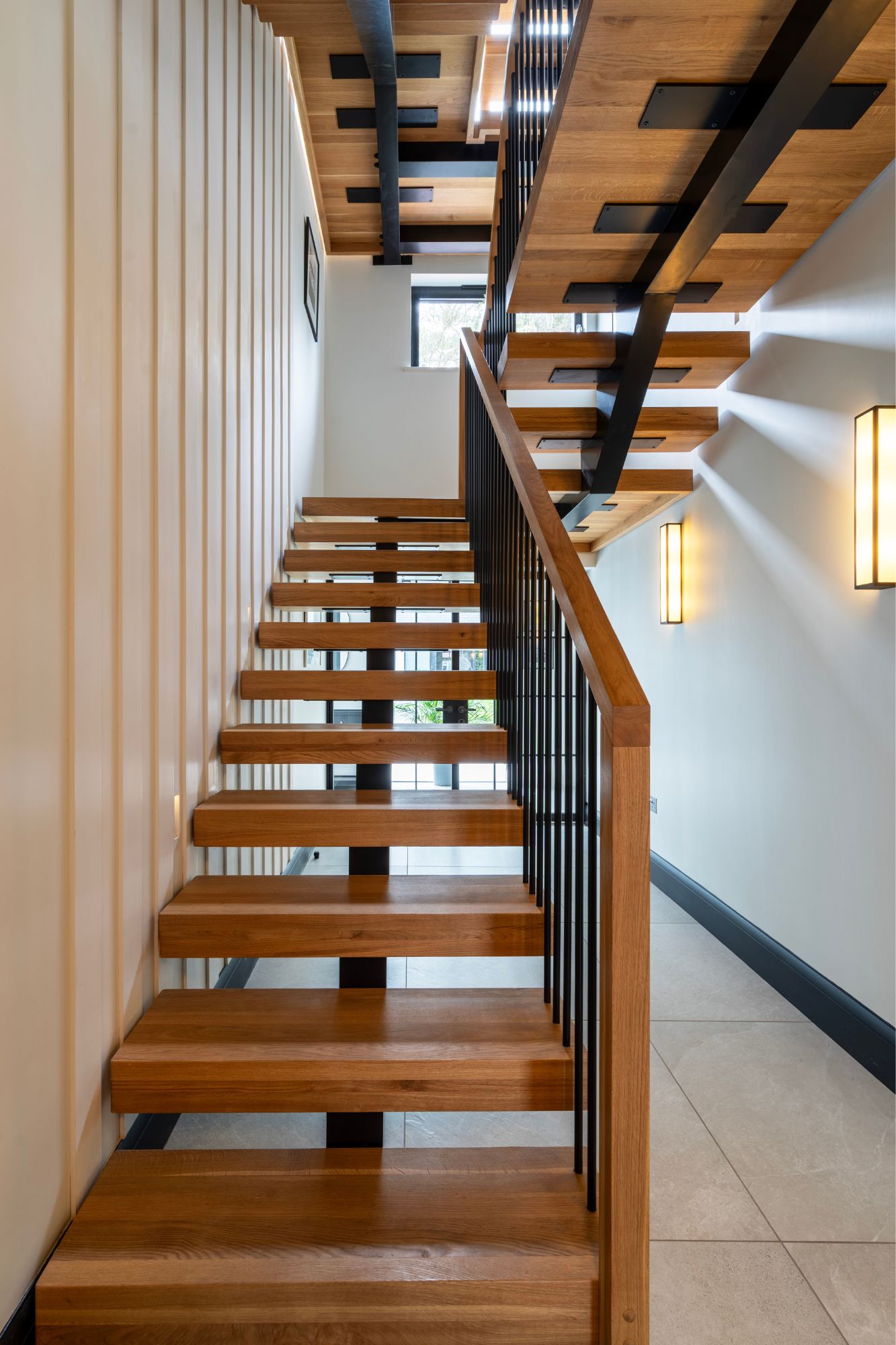 Kimble Roden, Kimble Roden Architects Reimagines an Arts & Crafts Home for Modern Family Living