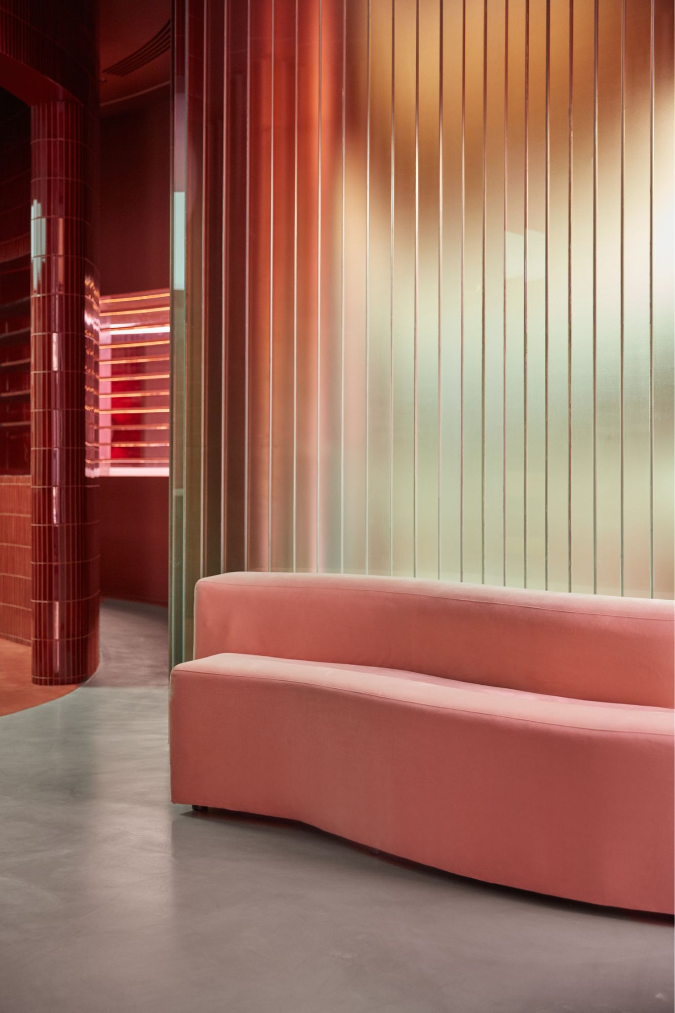 R&oacute;is&iacute;n Lafferty, R&oacute;is&iacute;n Lafferty Blends Functionality with a Deliberate Theatricality