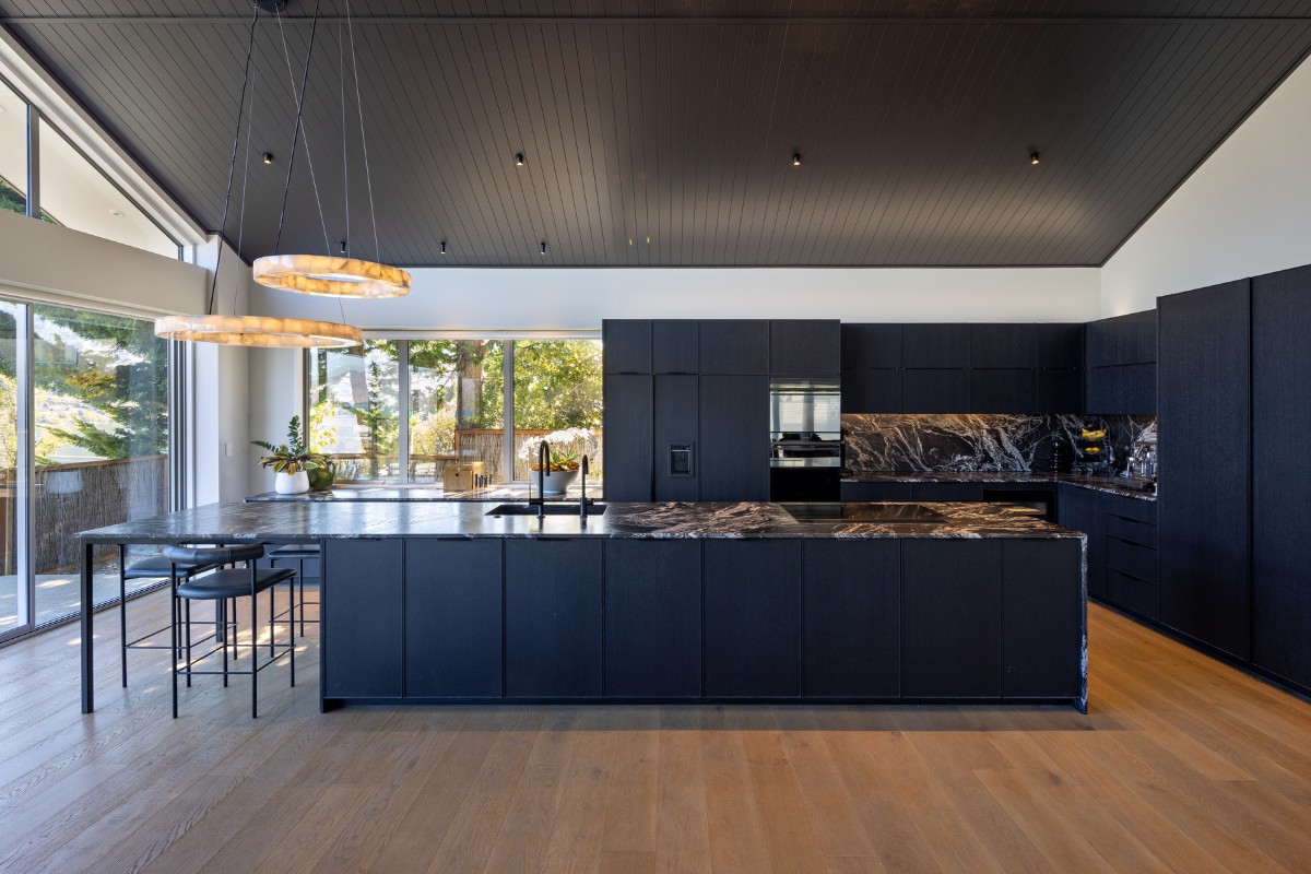 German Kitchens Create a Sleek Kitchen Design, Perfect for Entertaining